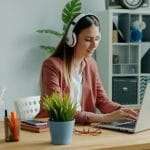 Blended Learning: Advantages, Strategies, And How to Get Started
